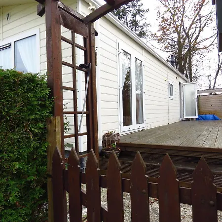 Chalet Chaletpark Holiday I シャレー Hensbroek